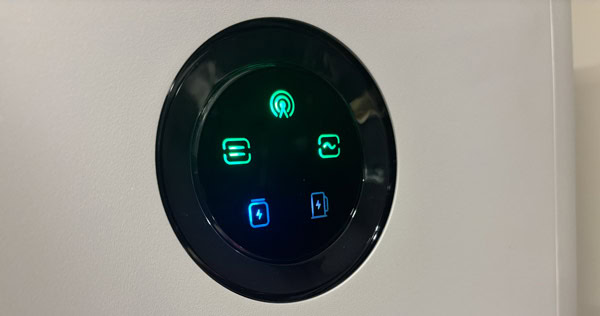 Battery-inverter-display